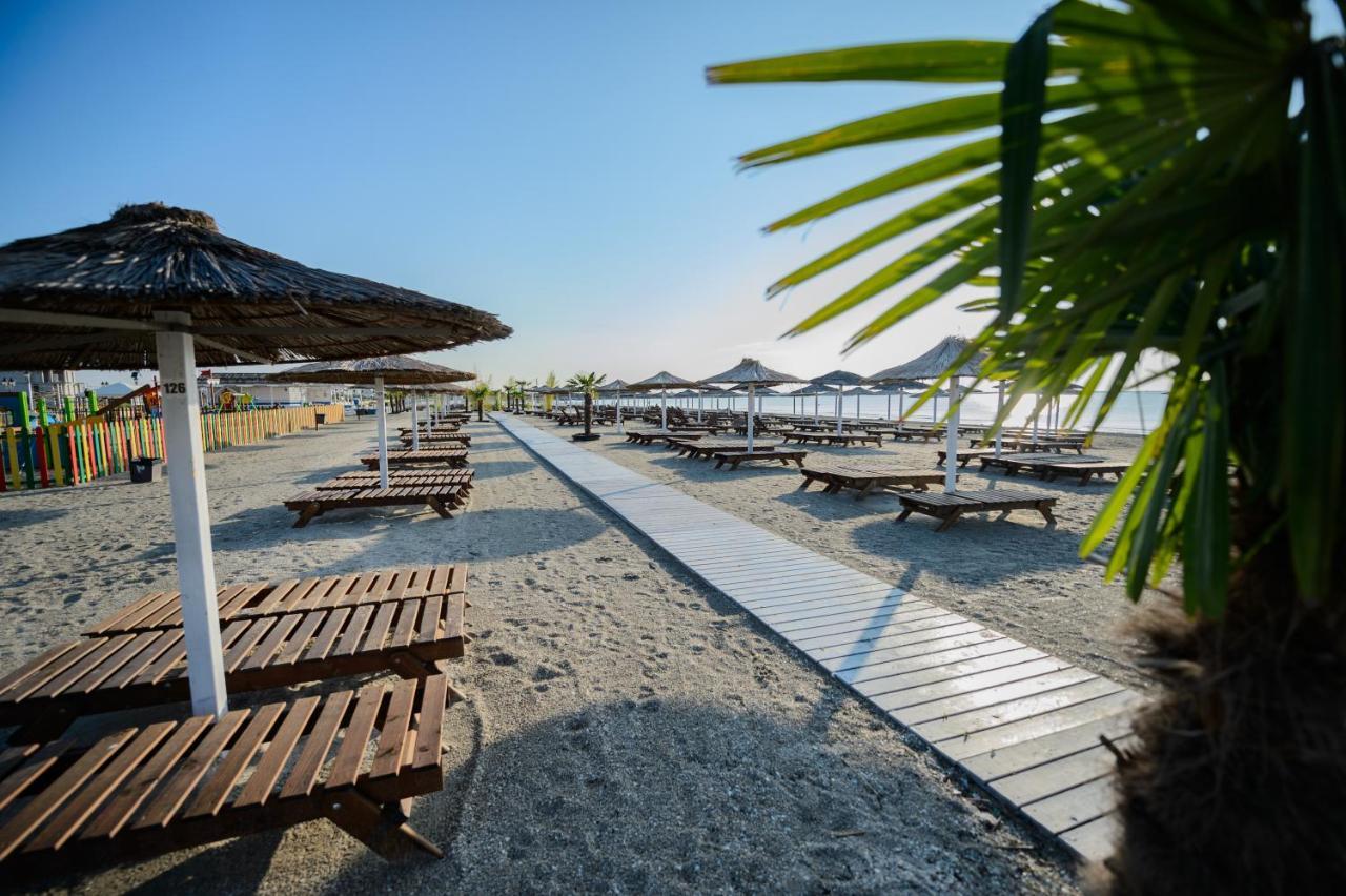 Nautic Sport Club Hotell Năvodari Exteriör bild