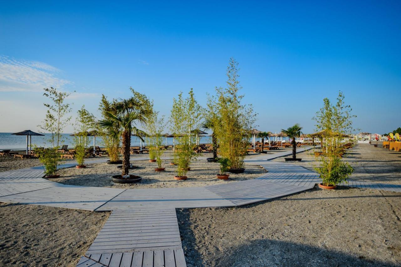 Nautic Sport Club Hotell Năvodari Exteriör bild